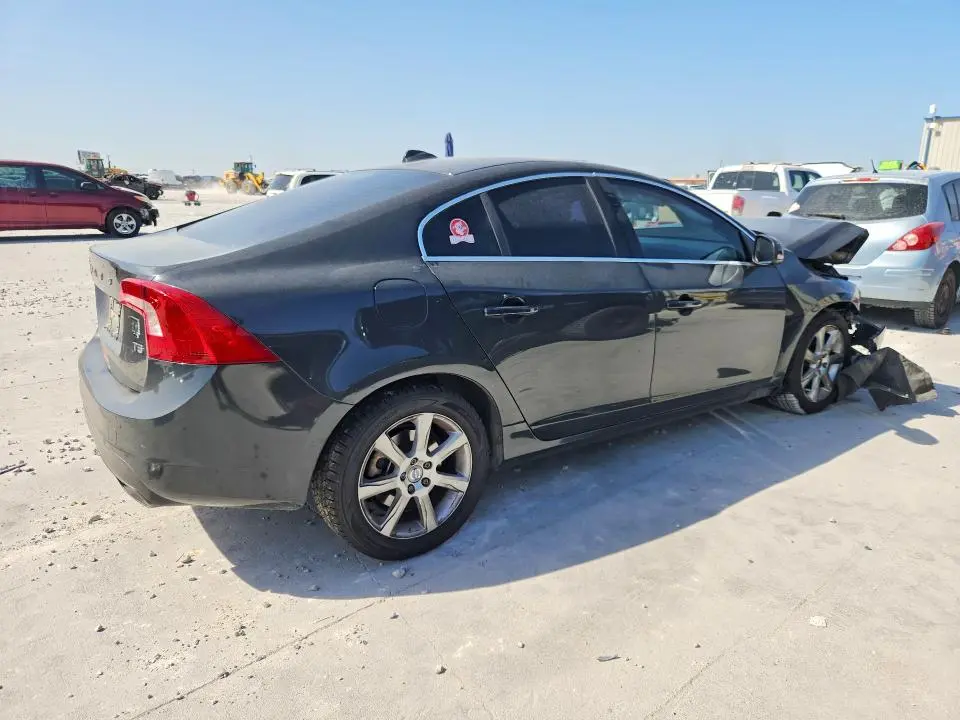 2016 VOLVO S60 PREMIER  