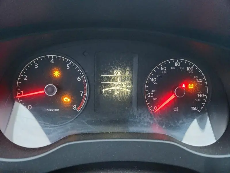 2011 VOLKSWAGEN JETTA SEL  