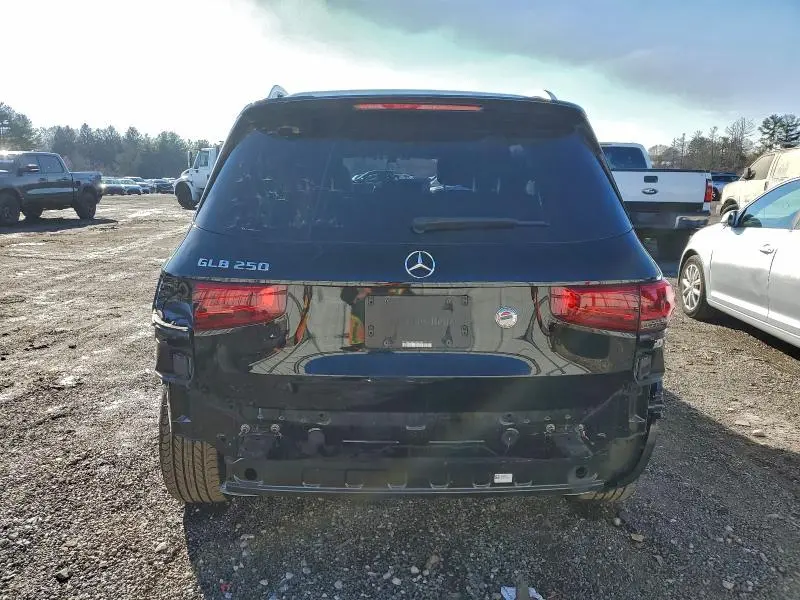 2023 MERCEDES-BENZ GLB 250  