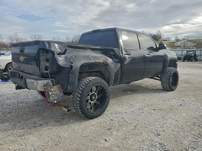 2011 CHEVROLET SILVERADO K1500 LT  