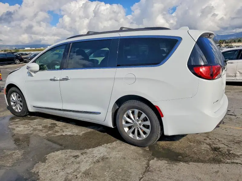 2017 CHRYSLER PACIFICA TOURING L  