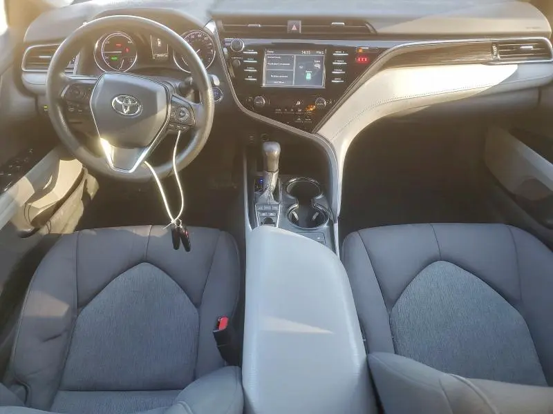 2019 TOYOTA CAMRY LE  
