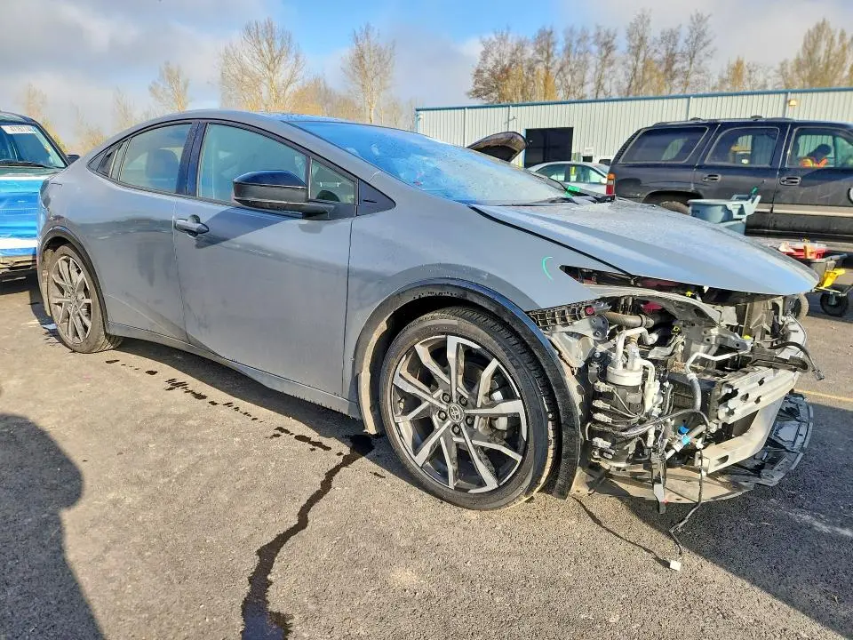 2024 TOYOTA PRIUS   