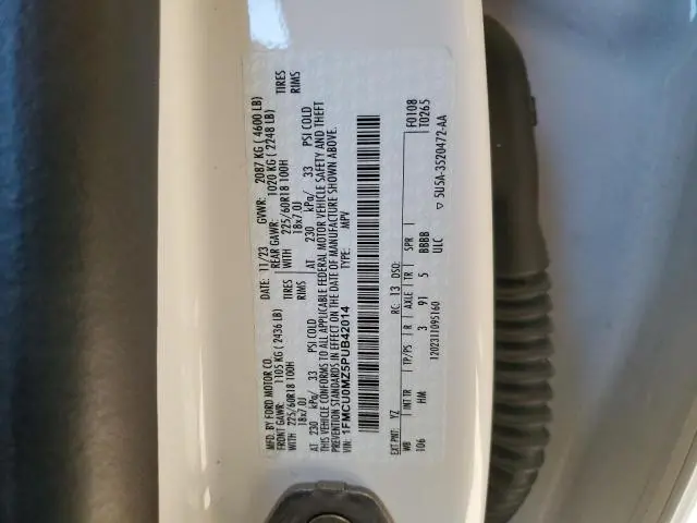 2023 FORD ESCAPE ST LINE  