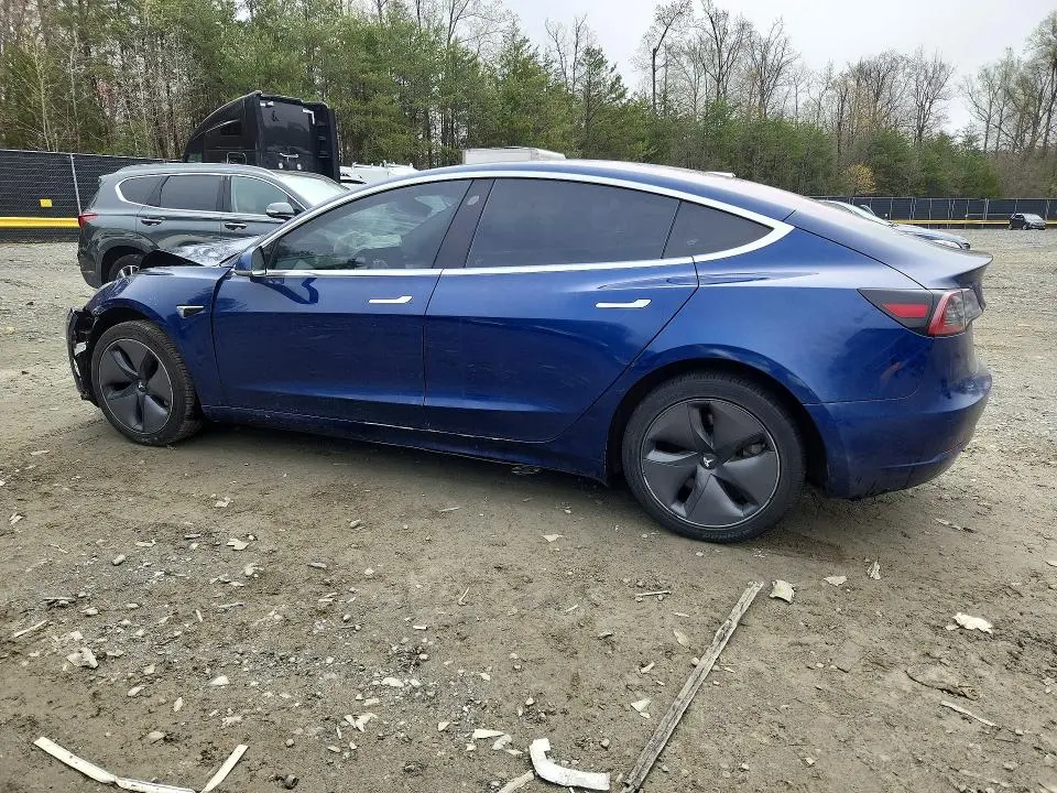 2018 TESLA MODEL 3   