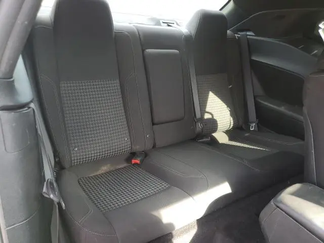 2017 DODGE CHALLENGER SXT  