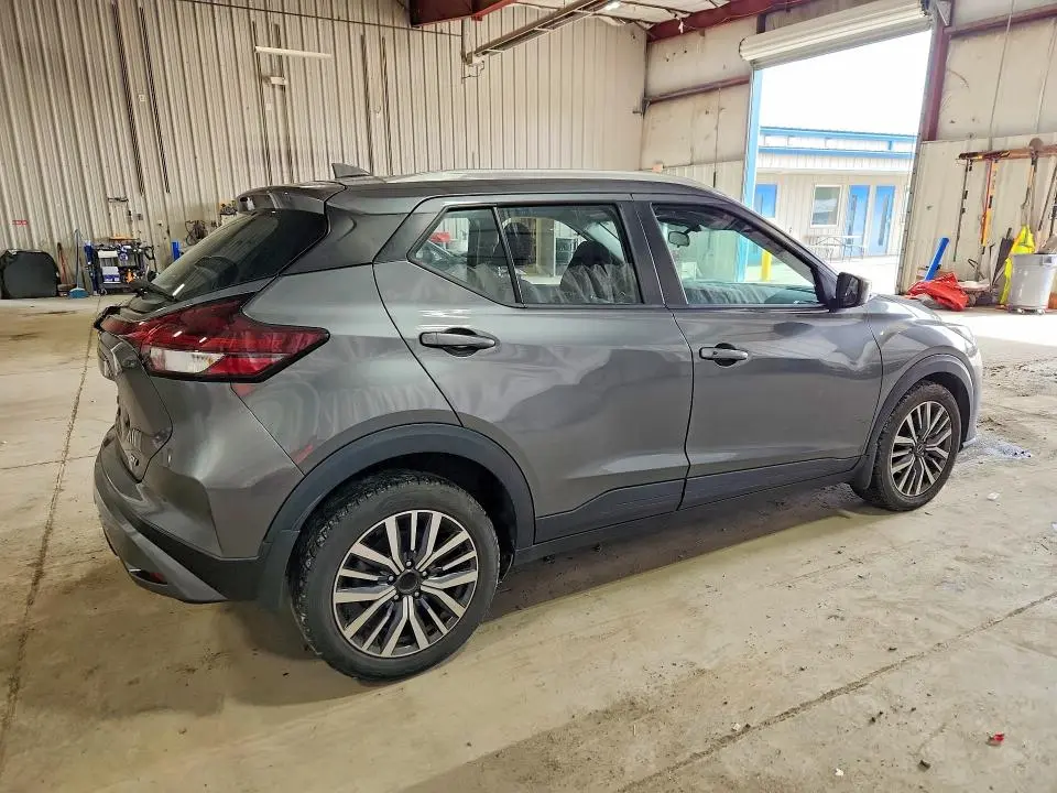 2023 NISSAN KICKS SV  