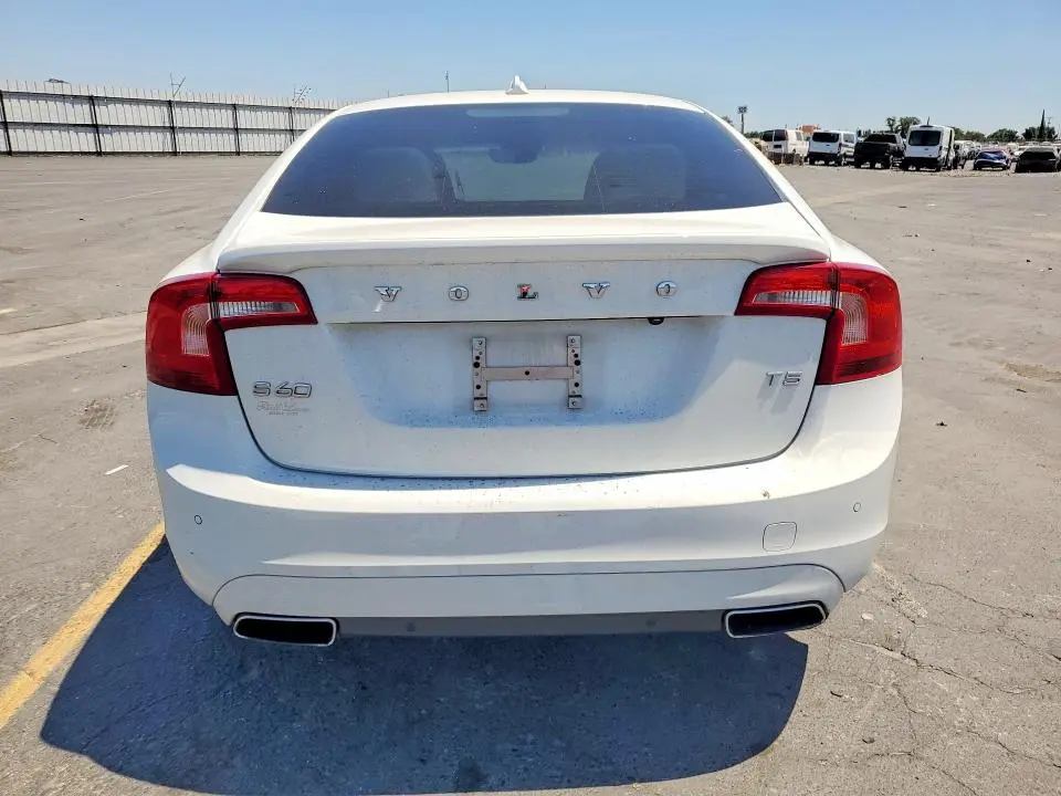 2016 VOLVO S60 PREMIER  