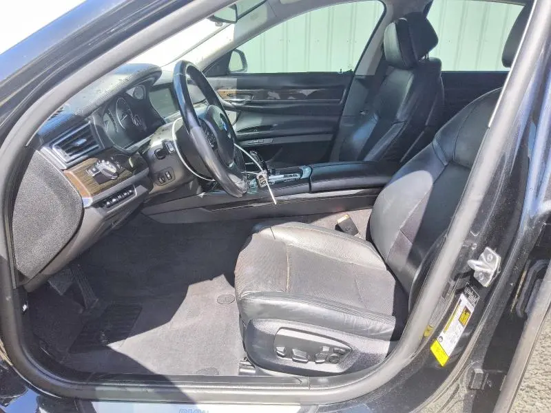 2013 BMW 750 I  