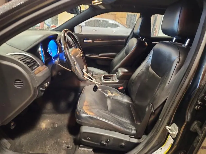 2012 CHRYSLER 300 LIMITED  