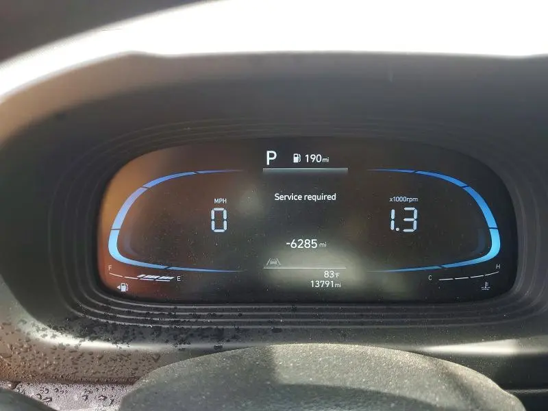 2025 HYUNDAI VENUE SE  