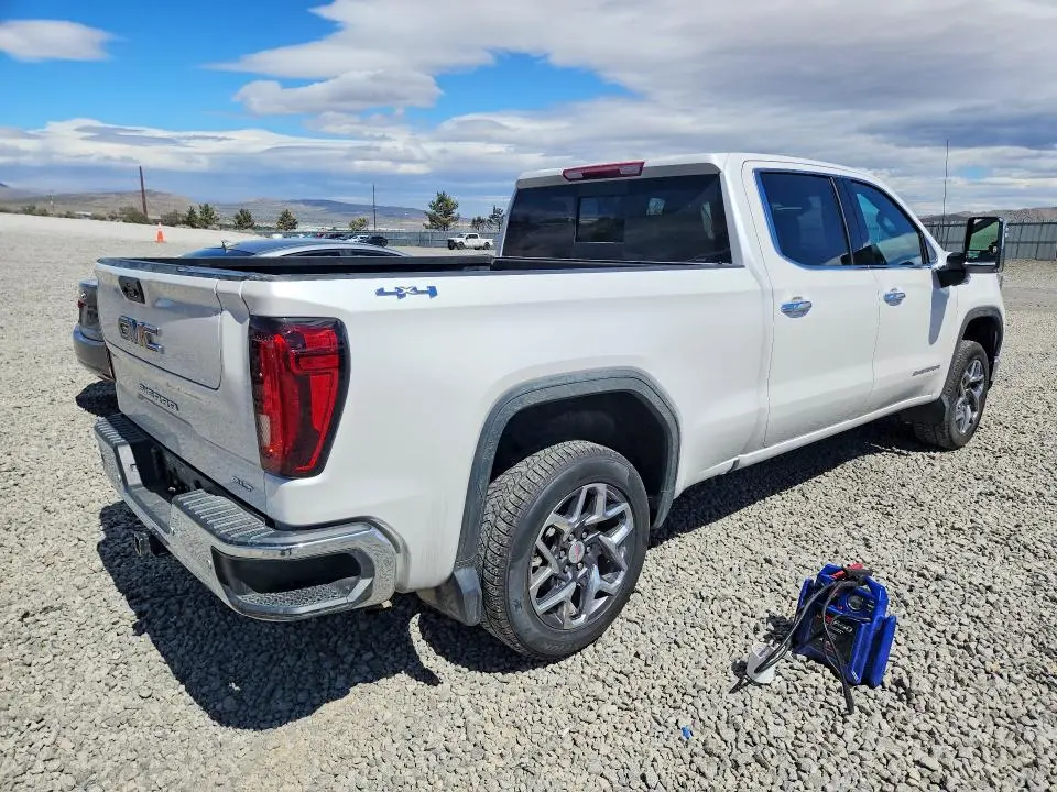 2024 GMC SIERRA K1500 SLT  