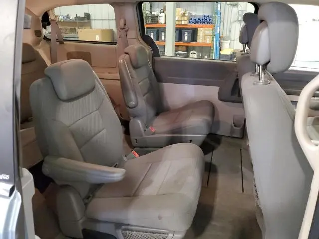 2010 CHRYSLER TOWN & COUNTRY LX  