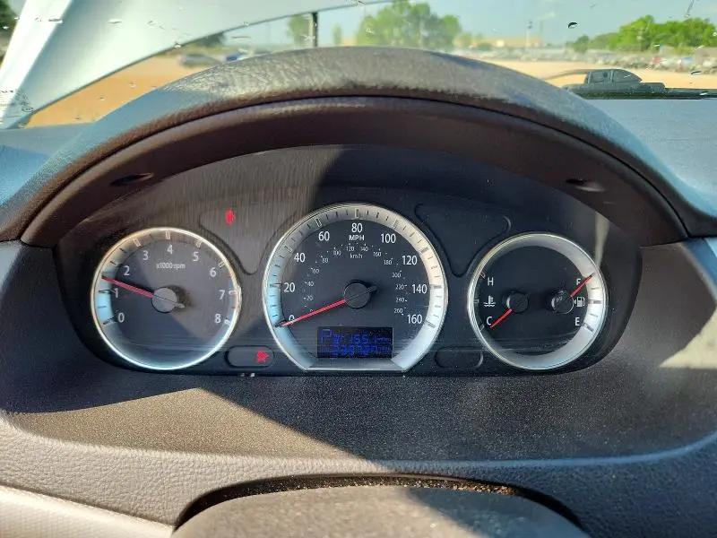 2010 HYUNDAI SONATA GLS  