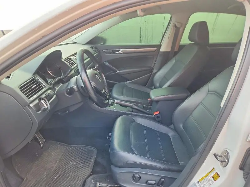 2017 VOLKSWAGEN PASSAT R-LINE  