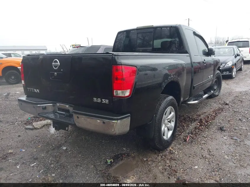 2010 NISSAN TITAN SE