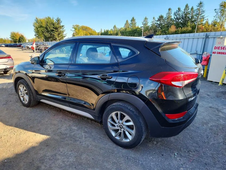 2018 HYUNDAI TUCSON SE  