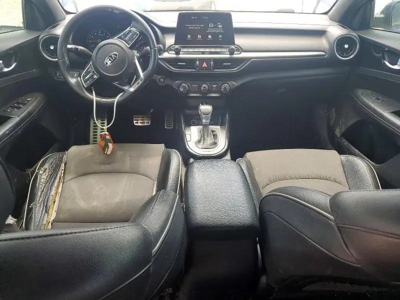 2021 KIA FORTE GT LINE  
