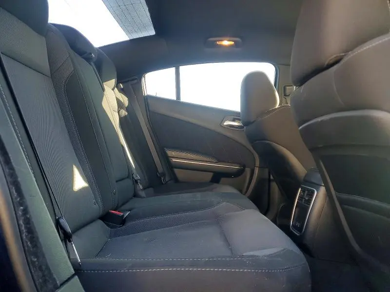 2015 DODGE CHARGER SXT  