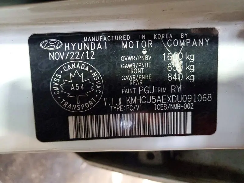 2013 HYUNDAI ACCENT SE  