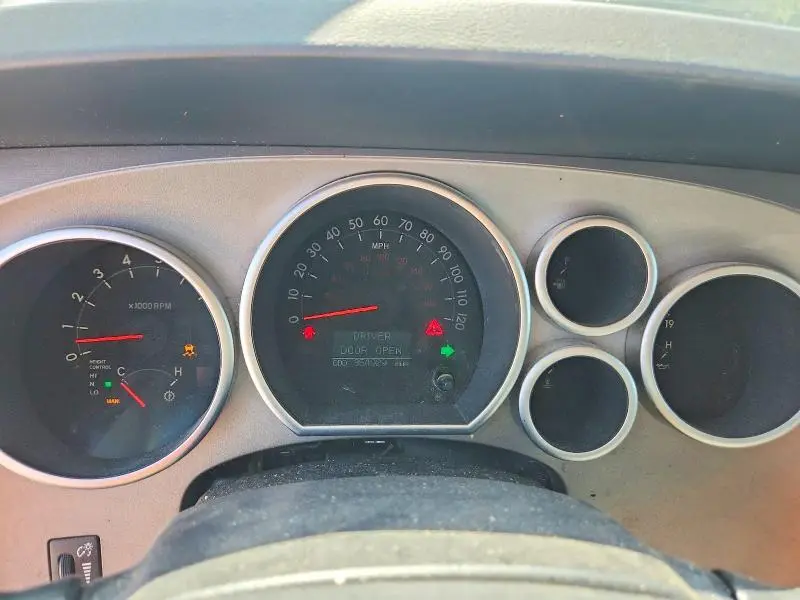 2010 TOYOTA SEQUOIA PLATINUM  