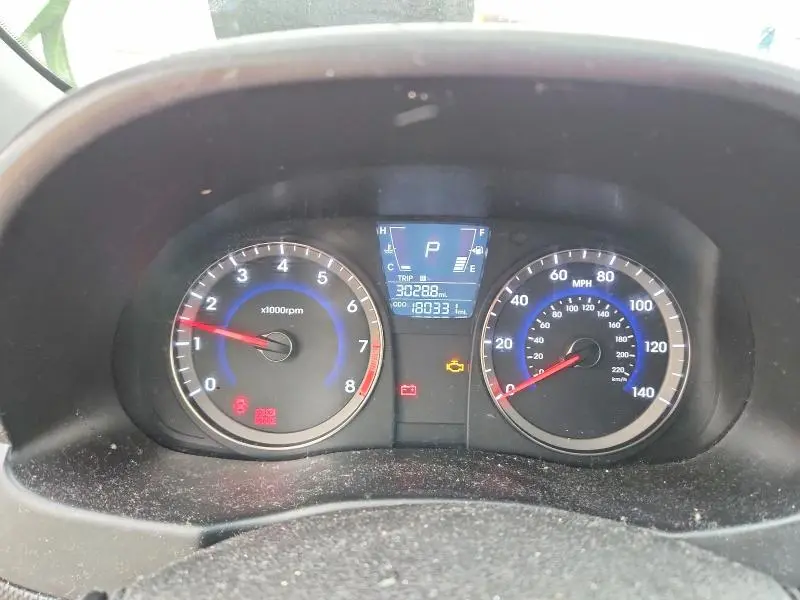 2014 HYUNDAI ACCENT SE  