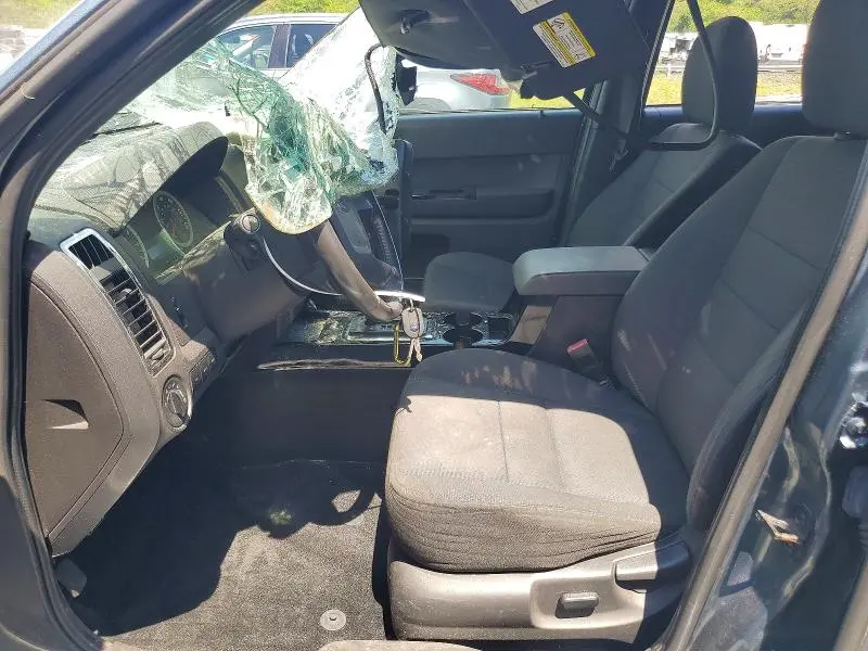 2011 FORD ESCAPE XLT  