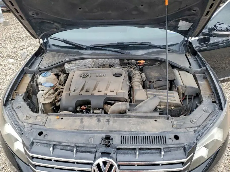 2013 VOLKSWAGEN PASSAT SEL  