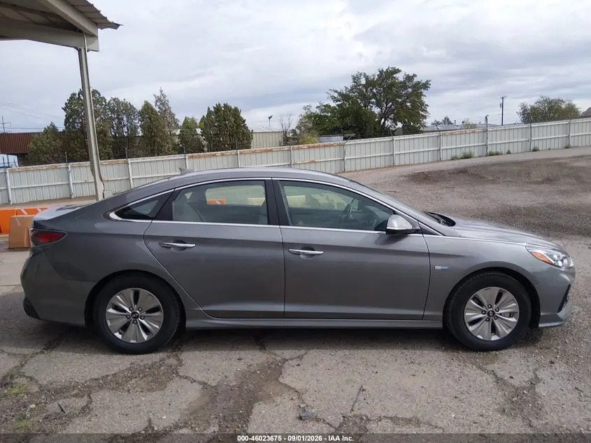 2018 HYUNDAI SONATA HYBRID SE