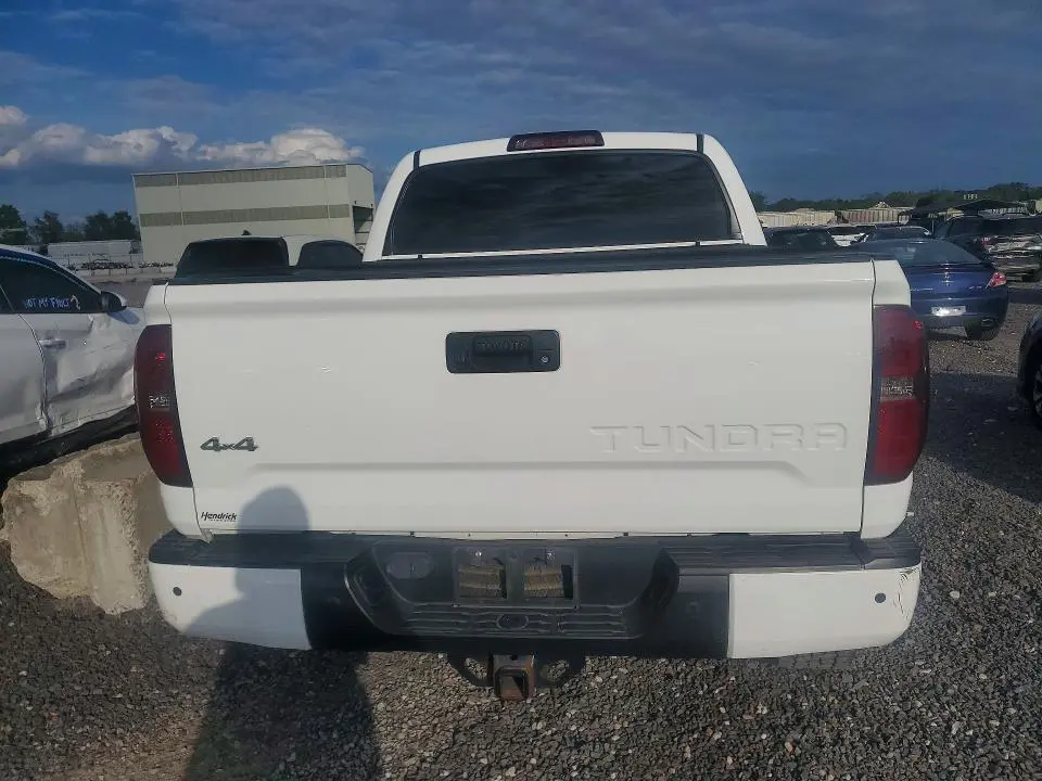 2016 TOYOTA TUNDRA PLATINUM  