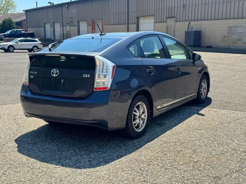 2011 TOYOTA PRIUS TWO  