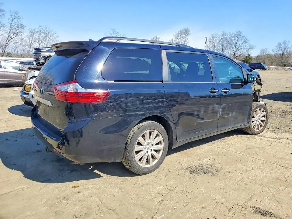 2016 TOYOTA SIENNA LIMITED PREMIUM 7-PASSENGER  