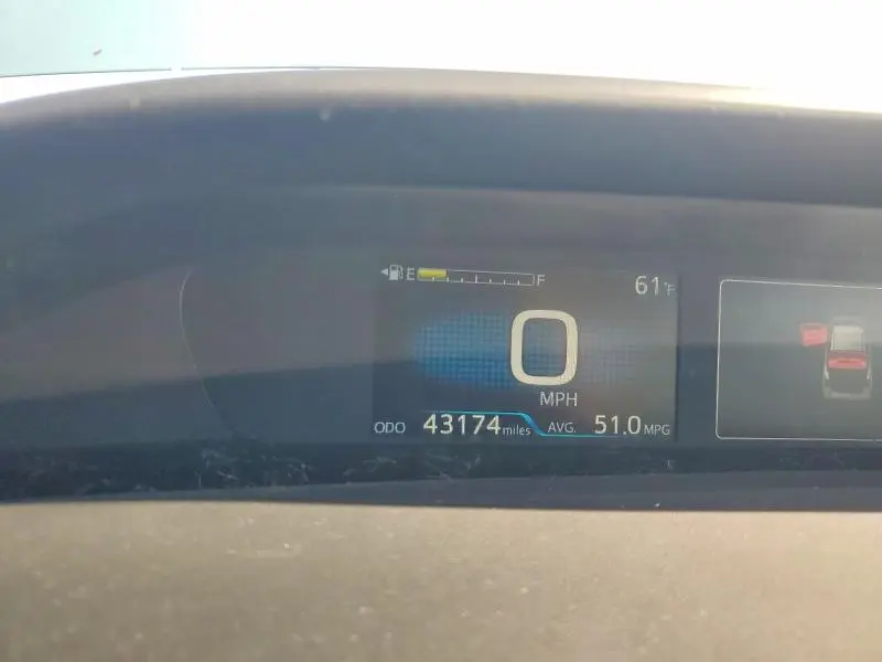 2021 TOYOTA PRIUS LE  