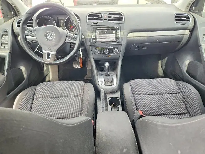 2011 VOLKSWAGEN GOLF   