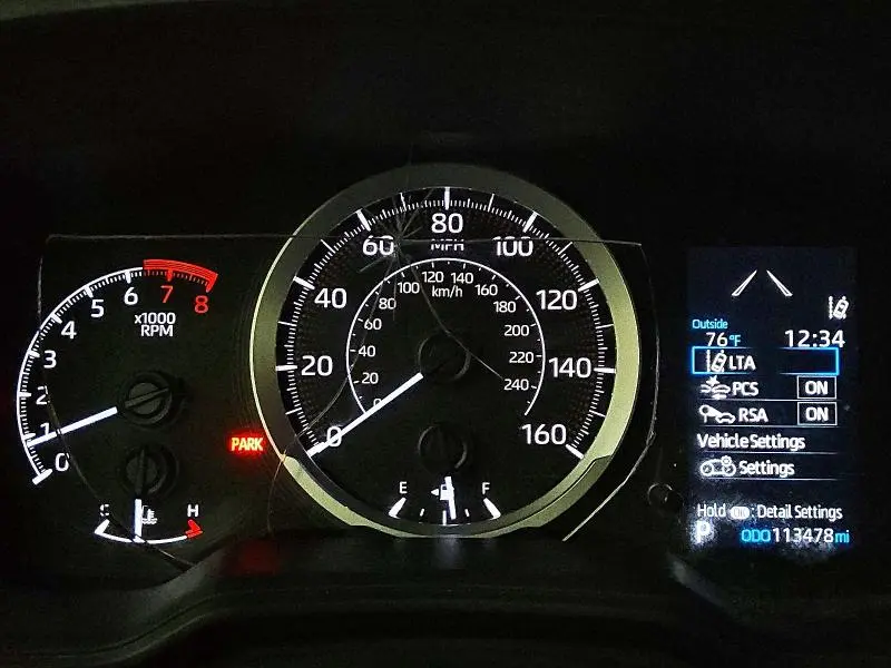2021 TOYOTA COROLLA LE  
