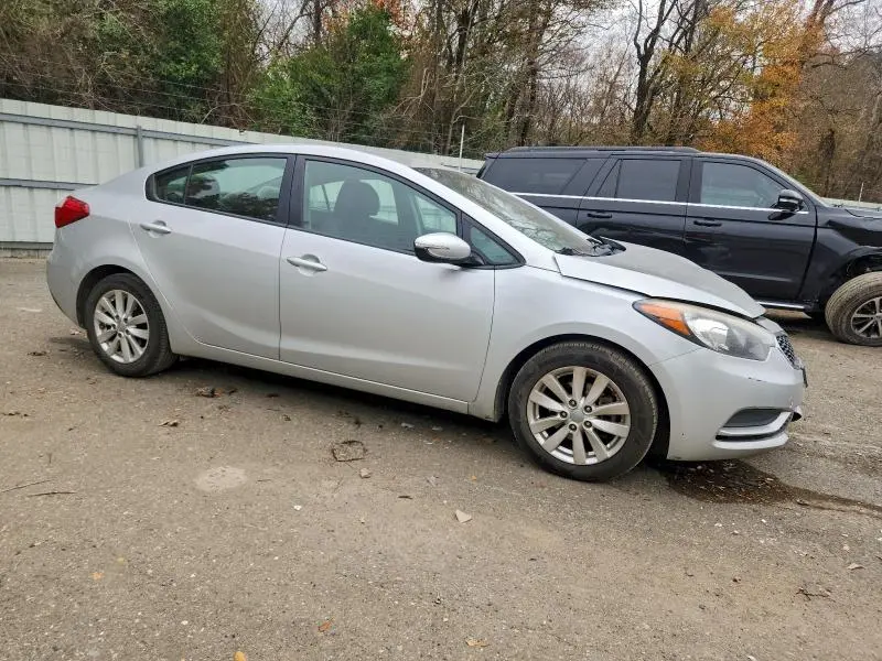 2016 KIA FORTE LX  