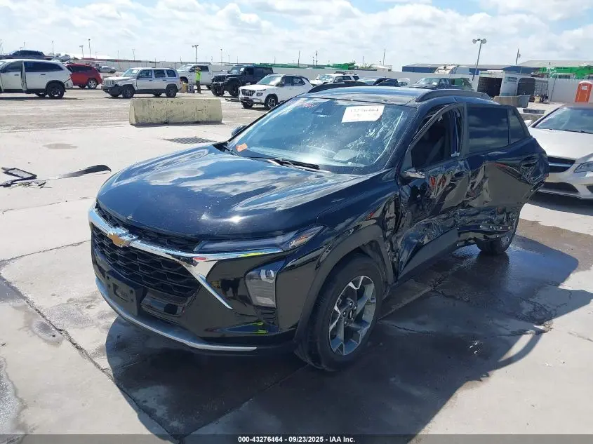 2025 CHEVROLET TRAX FWD LT