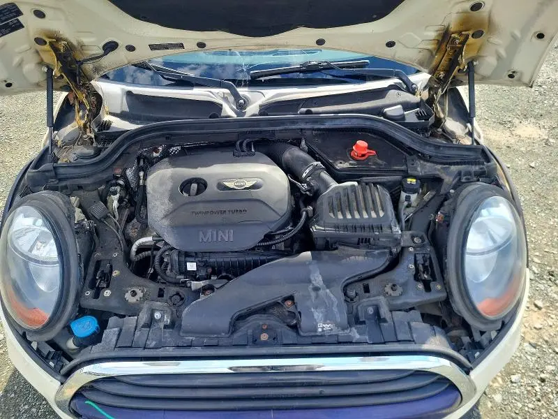 2016 MINI COOPER   