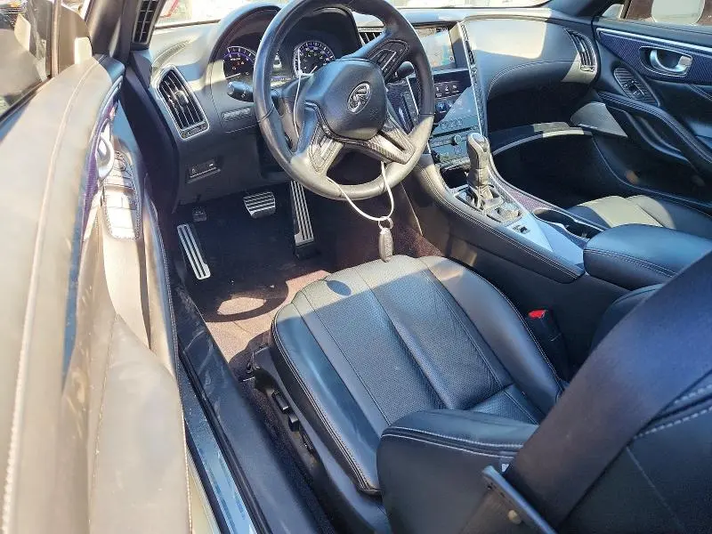2017 INFINITI Q60 RED SPORT 400  
