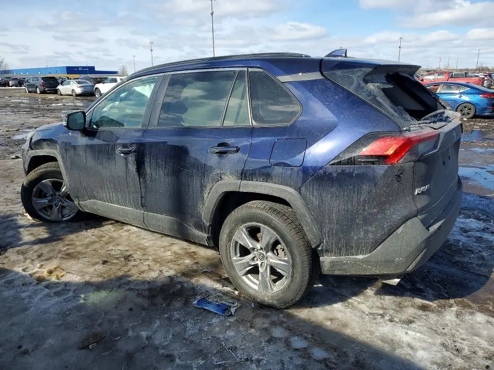2024 TOYOTA RAV4 XLE  