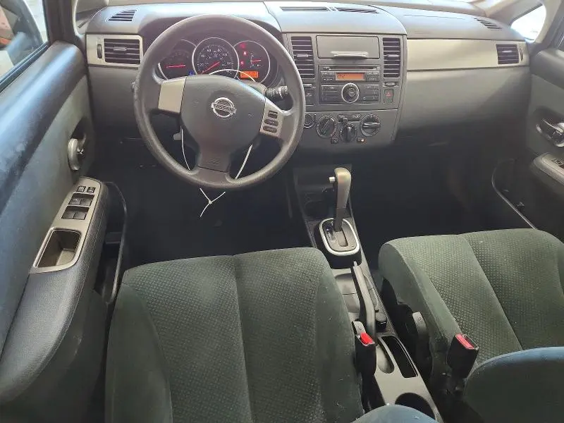2011 NISSAN VERSA 1.8 S  