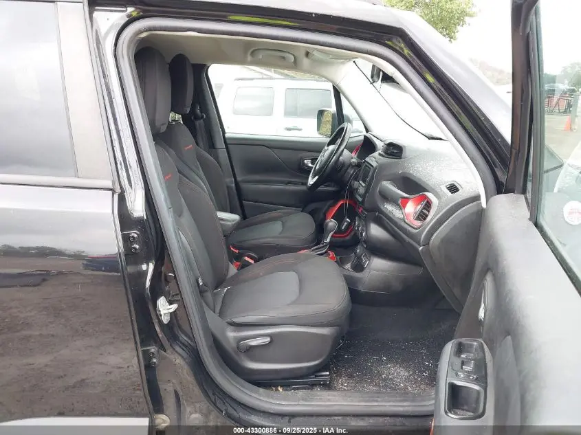 2015 JEEP RENEGADE TRAILHAWK