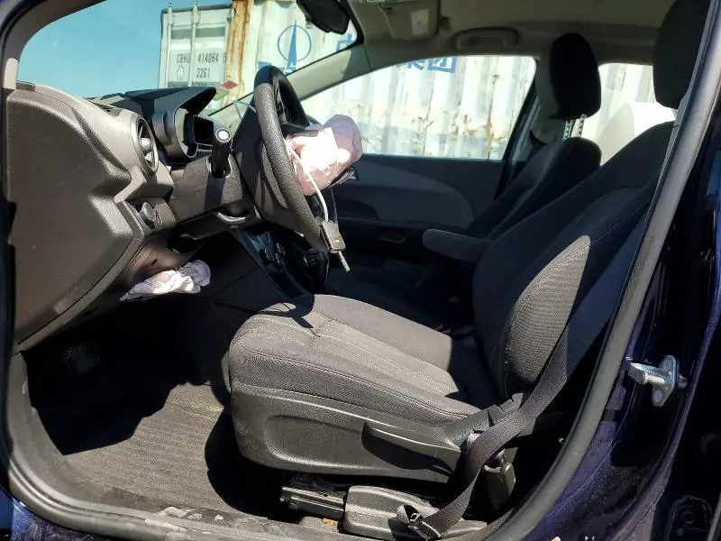 2016 CHEVROLET SONIC LT  