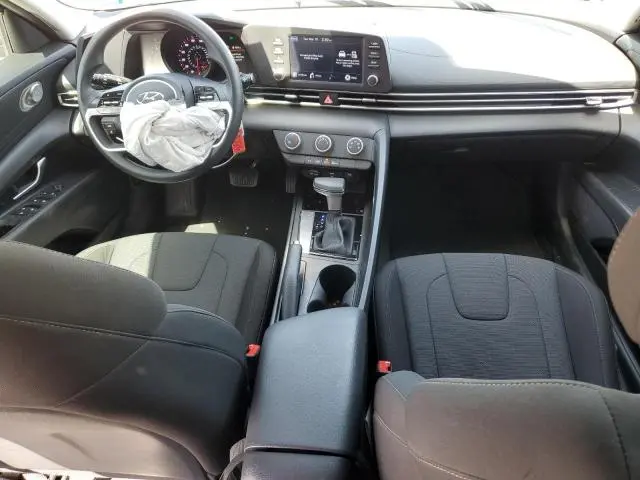 2023 HYUNDAI ELANTRA SE