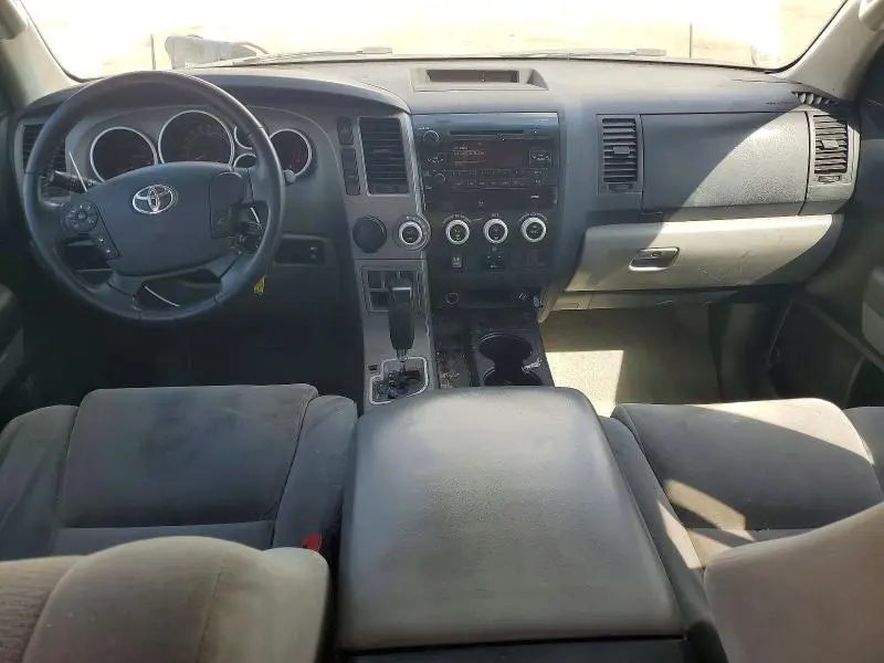 2011 TOYOTA SEQUOIA SR5  