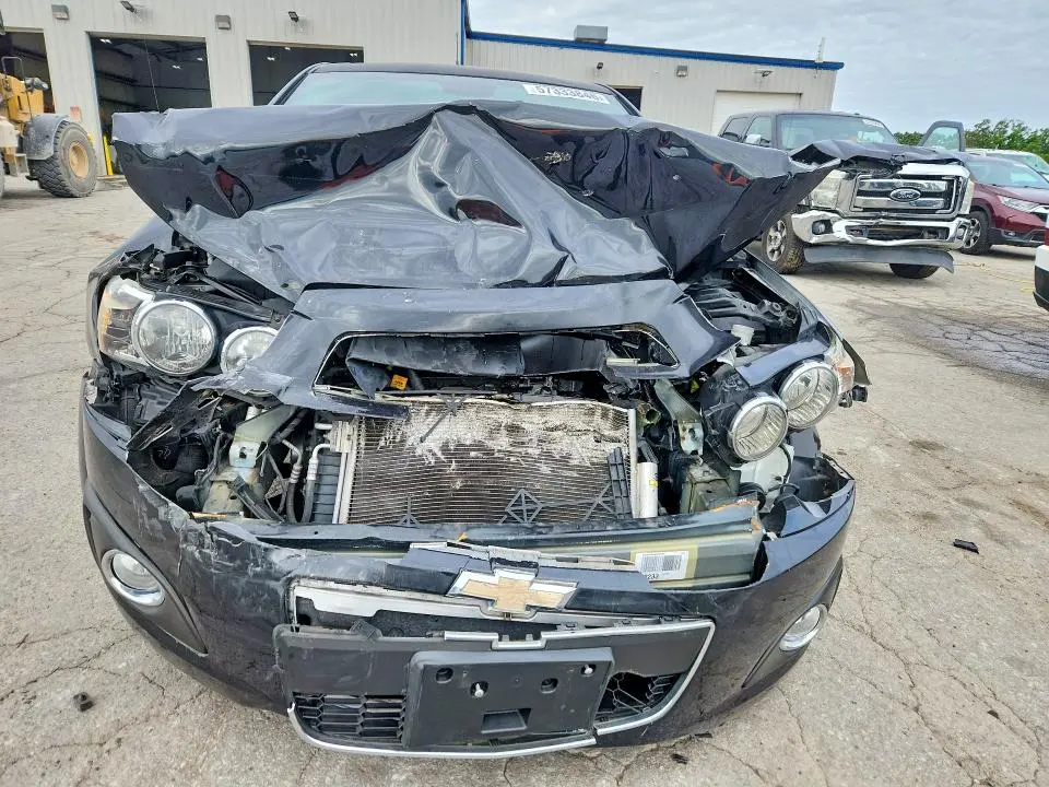 2013 CHEVROLET SONIC LT  