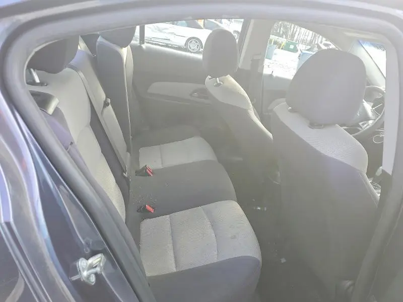 2014 CHEVROLET CRUZE LS  