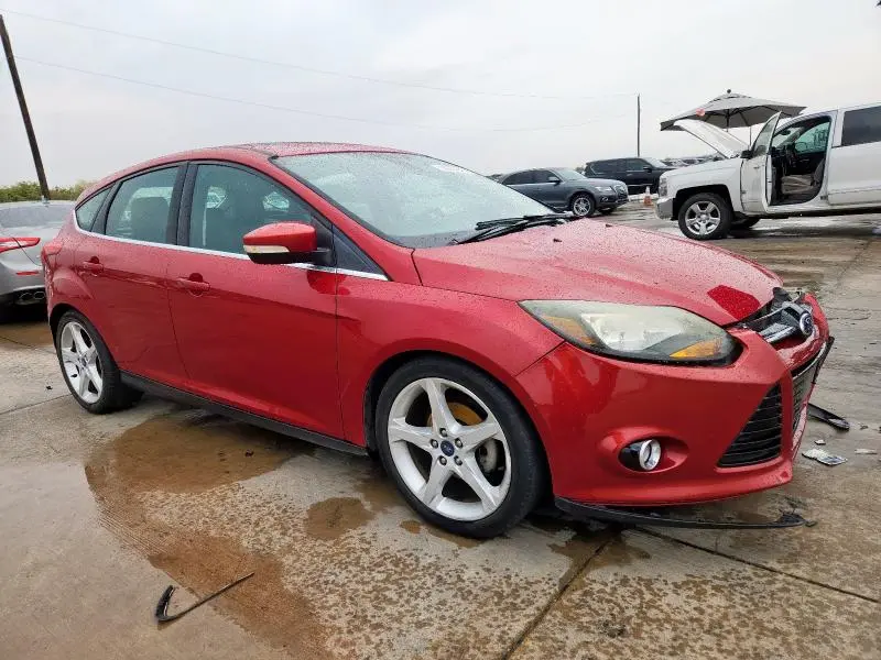 2012 FORD FOCUS TITANIUM  