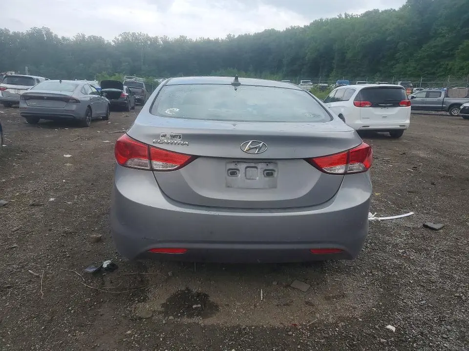 2012 HYUNDAI ELANTRA GLS  