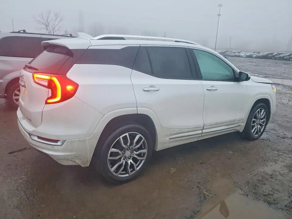 2023 GMC TERRAIN DENALI  